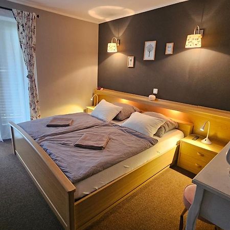 Rooms Malina Blejska Dobrava Exterior foto